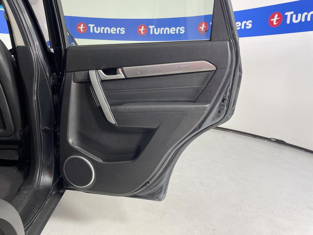 Photo '19' of Holden Captiva 7