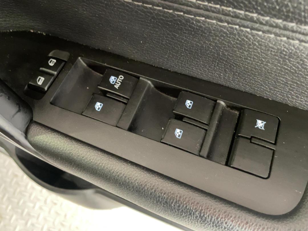 Photo '25' of Holden Captiva 7