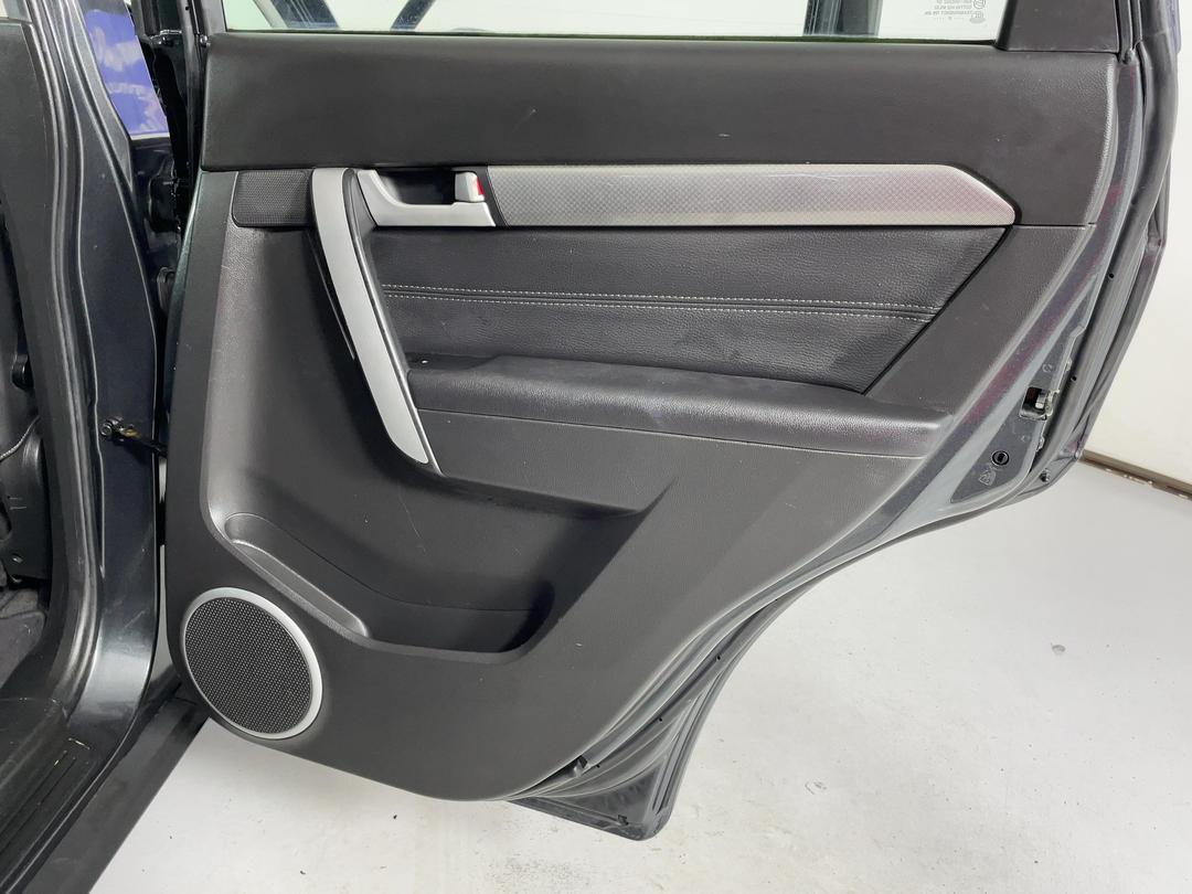 Photo '19' of Holden Captiva 7