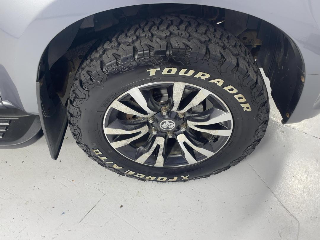Photo '9' of Holden Colorado