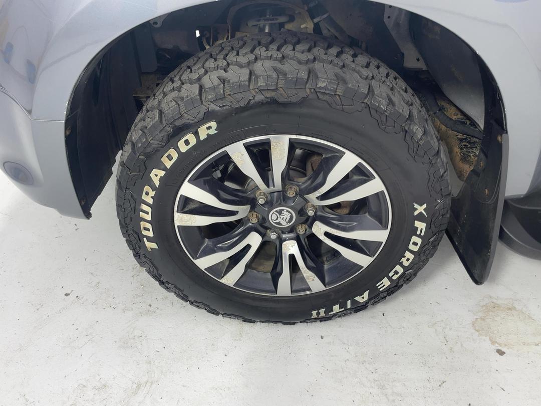 Photo '10' of Holden Colorado