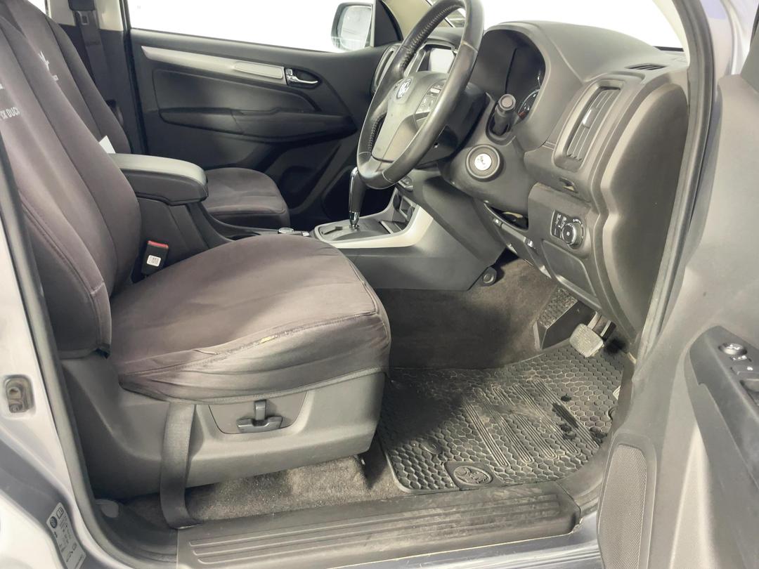 Photo '16' of Holden Colorado