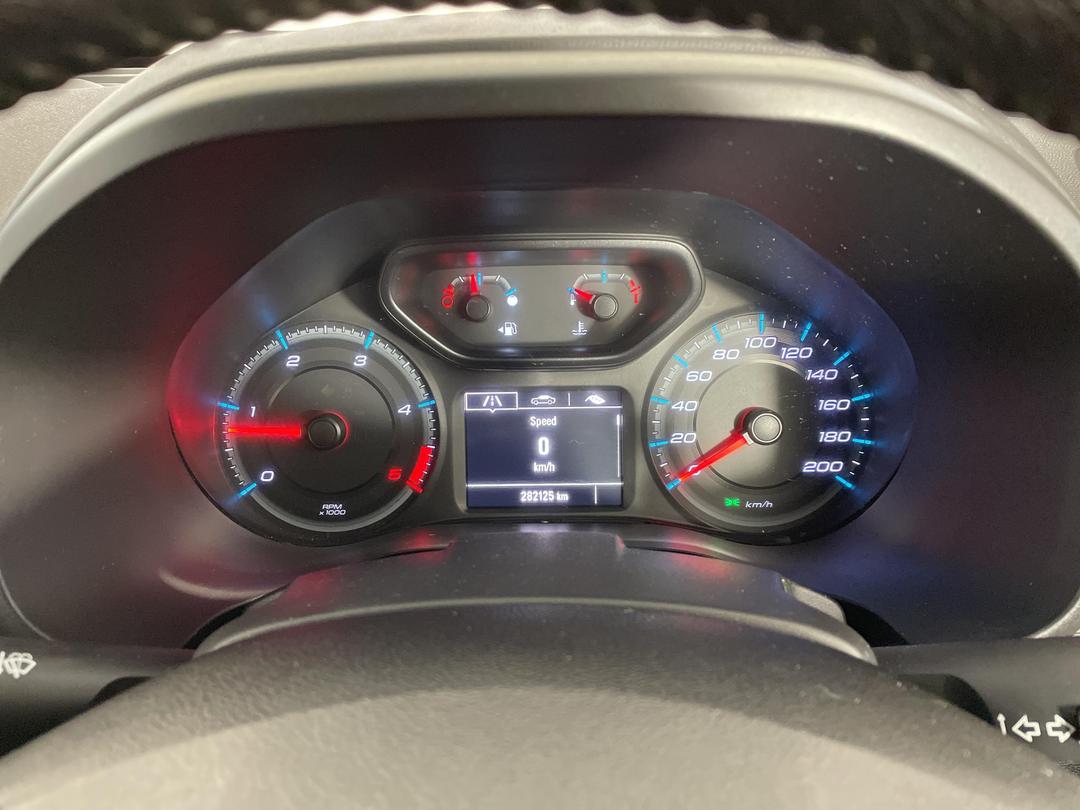 Photo '21' of Holden Colorado