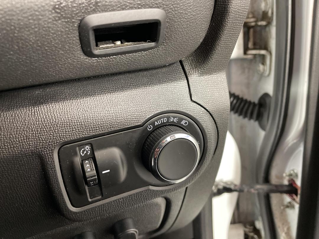 Photo '27' of Holden Colorado