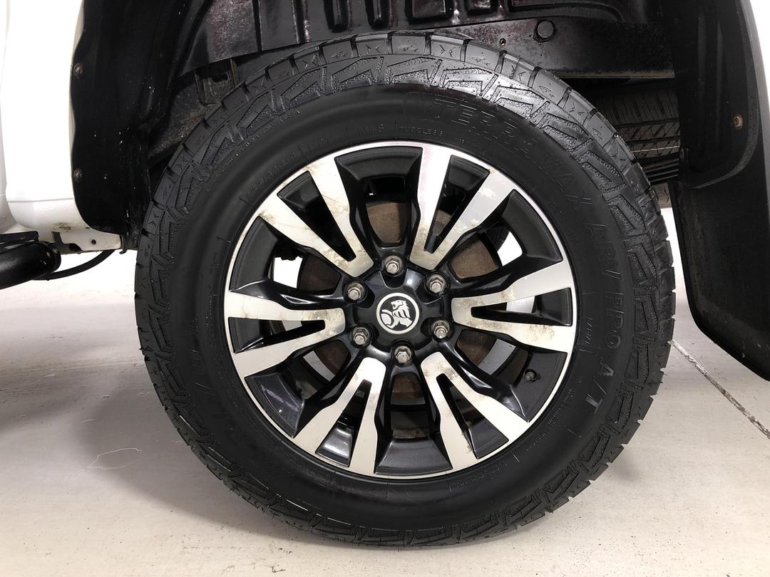 Photo '11' of Holden Colorado