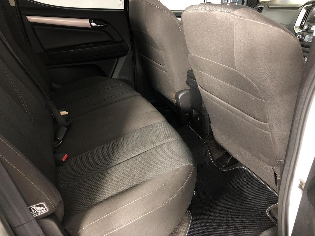 Photo '20' of Holden Colorado