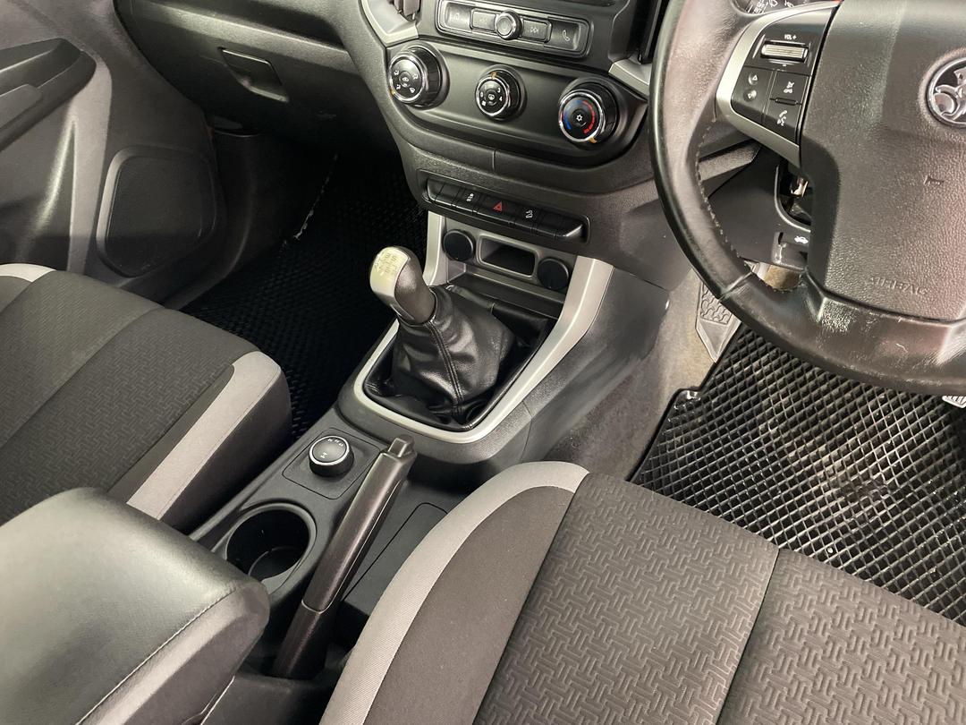 Photo '18' of Holden Colorado