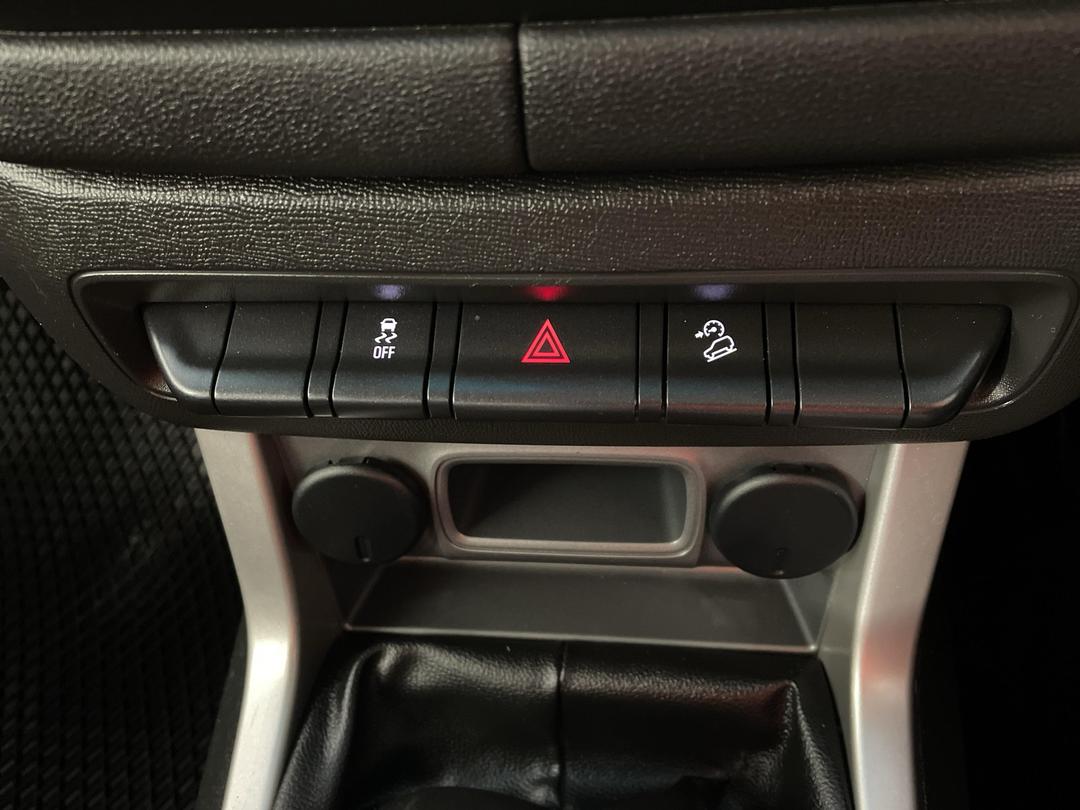 Photo '28' of Holden Colorado