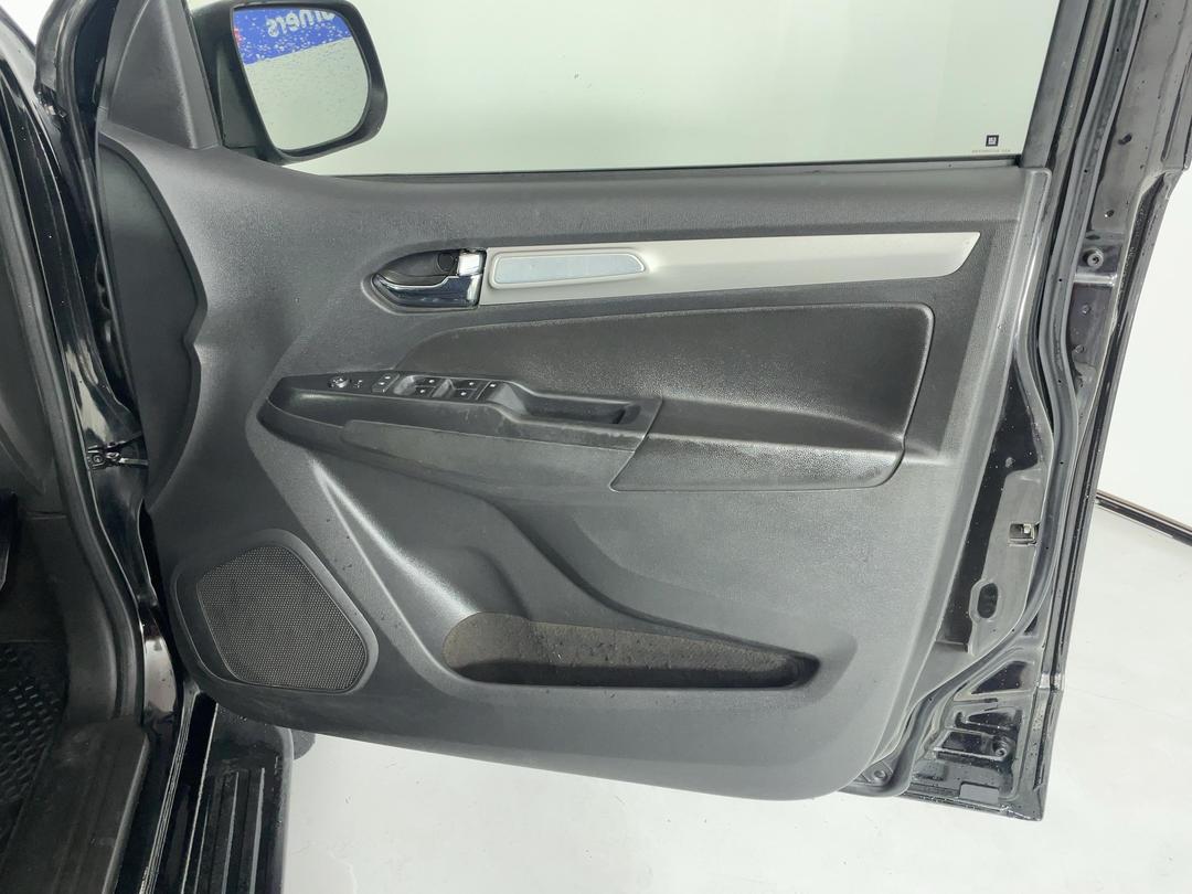 Photo '15' of Holden Colorado