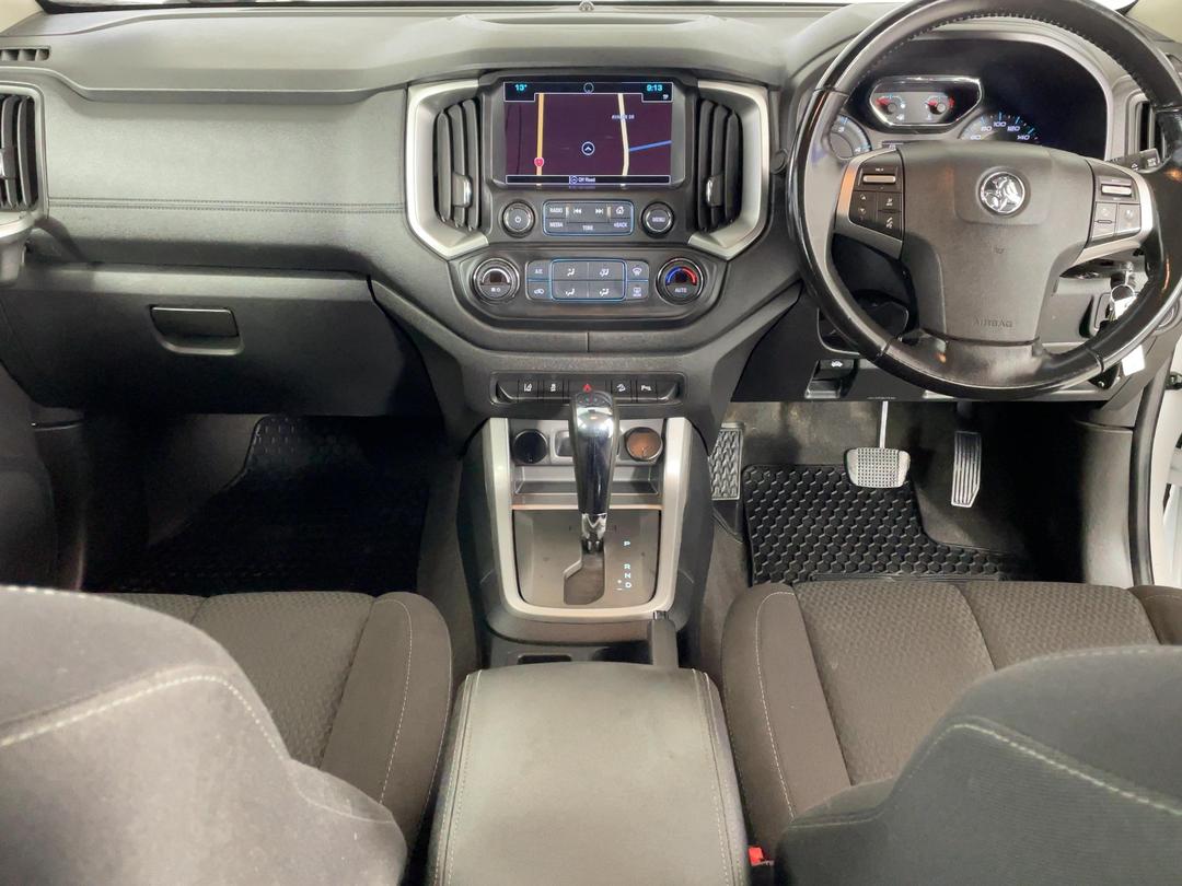 Photo '17' of Holden Colorado