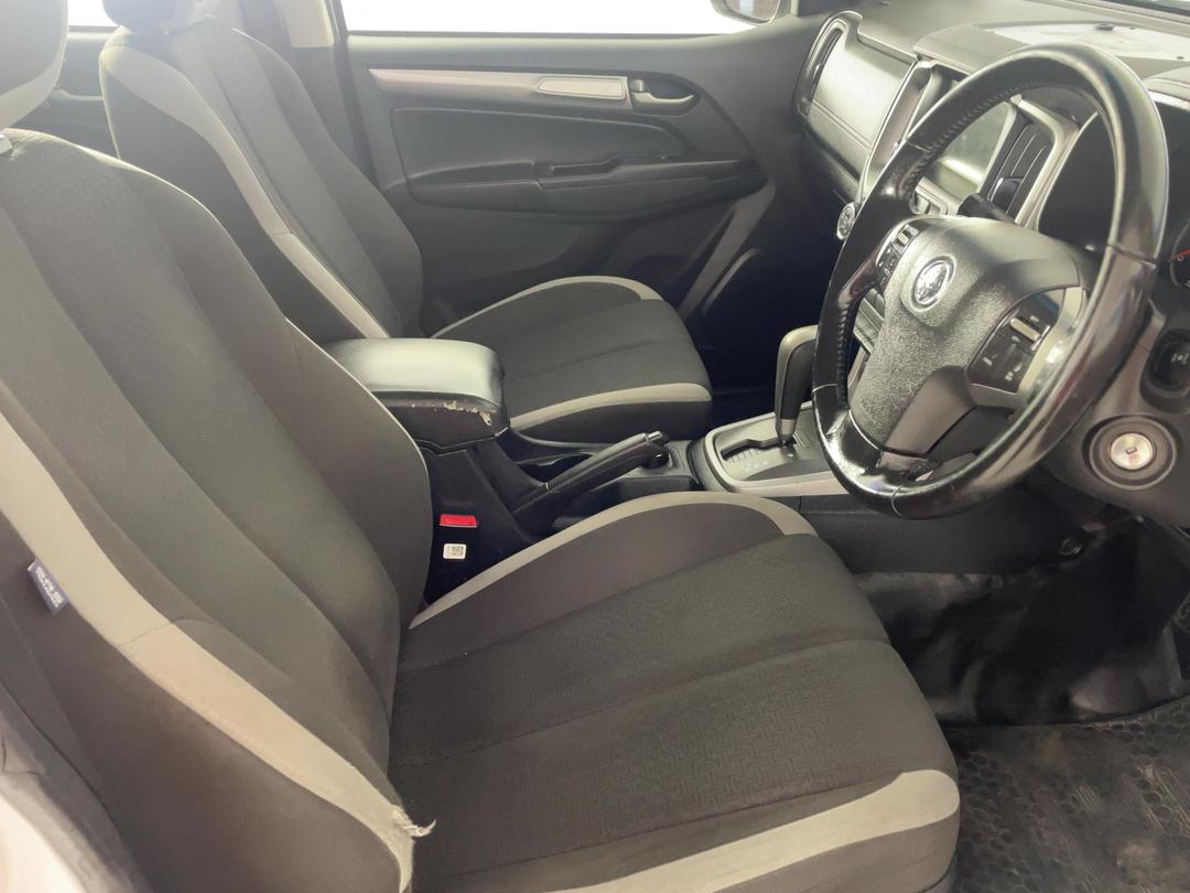 Photo '16' of Holden Colorado