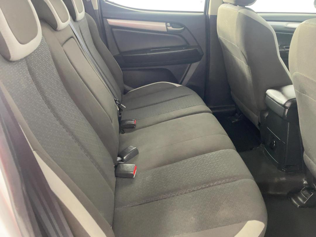 Photo '20' of Holden Colorado