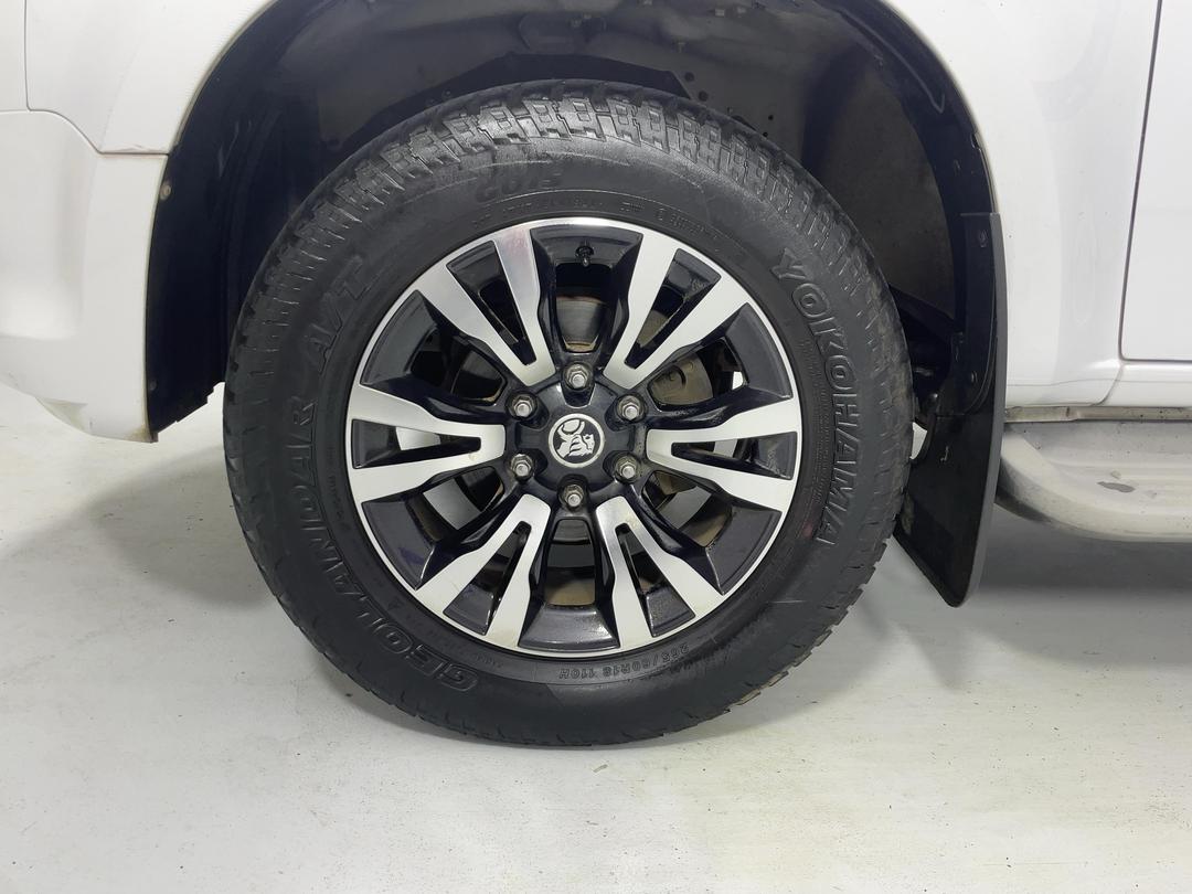 Photo '10' of Holden Colorado