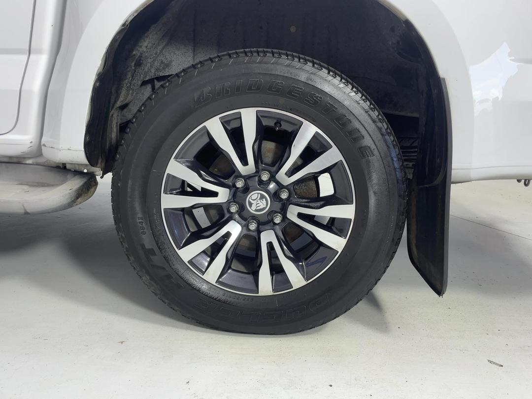 Photo '11' of Holden Colorado