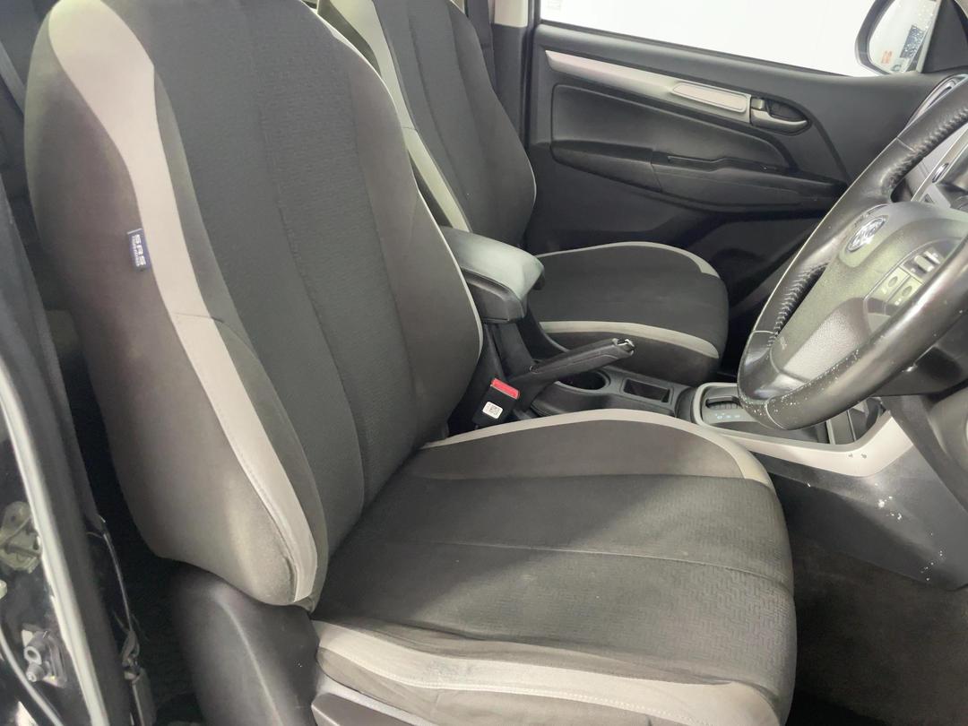 Photo '16' of Holden Colorado