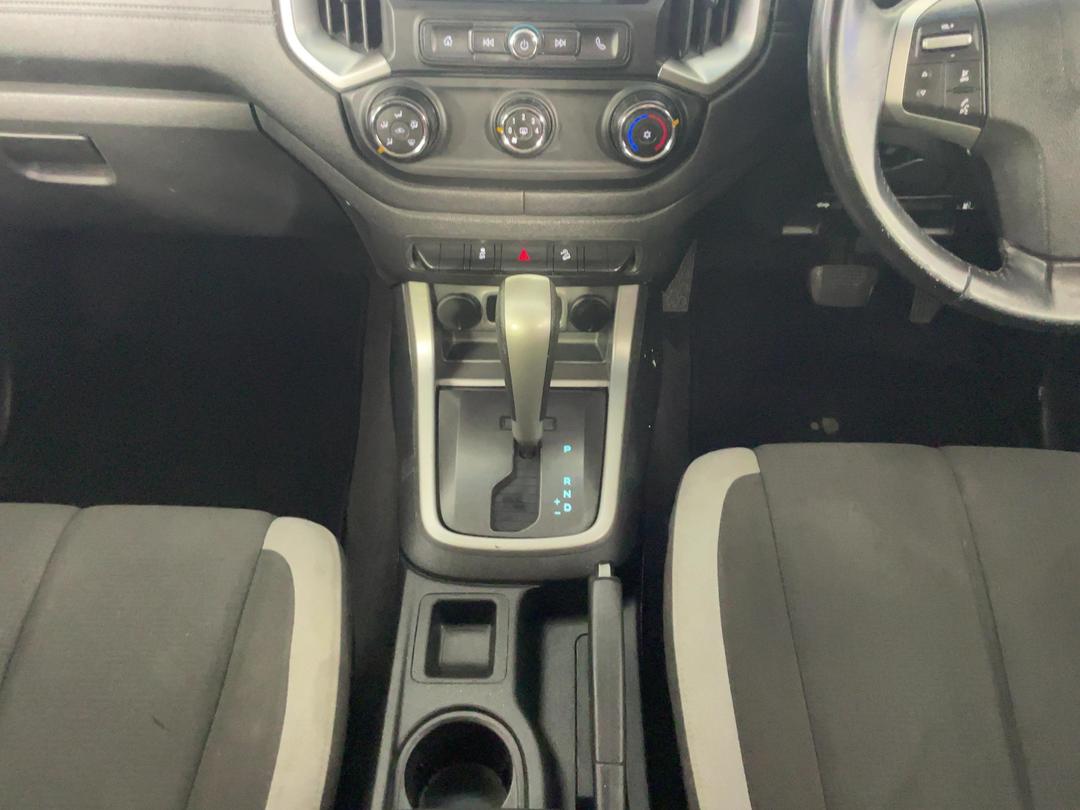 Photo '18' of Holden Colorado