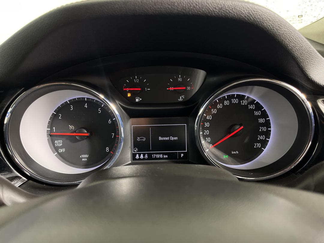 Photo '21' of Holden Commodore