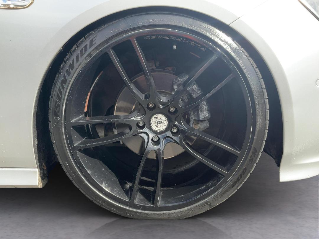 Photo '9' of Holden Commodore