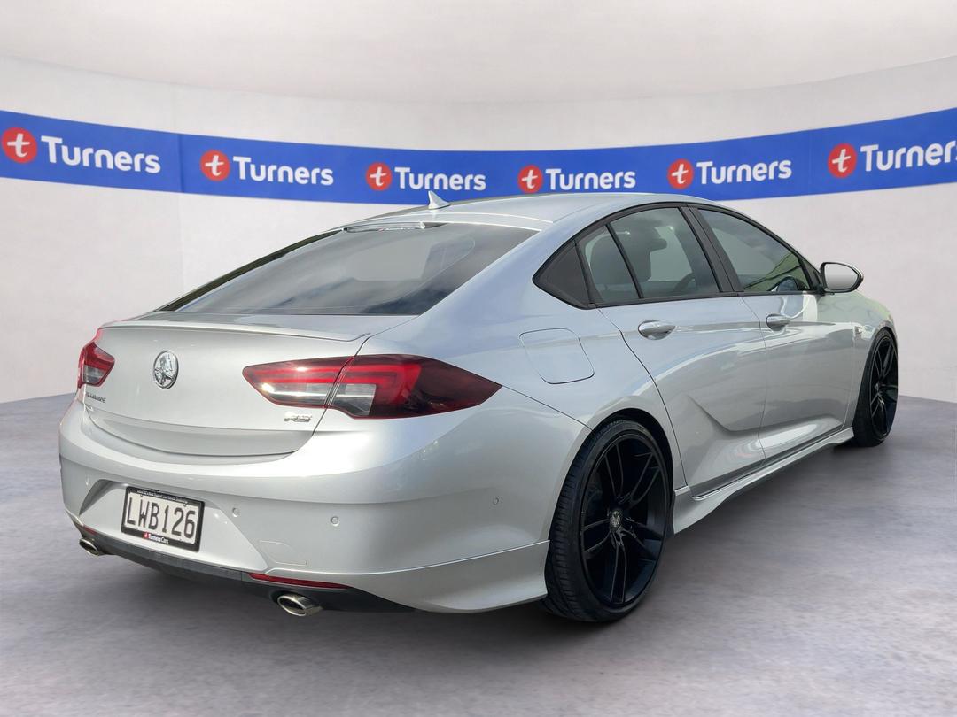 Photo '7' of Holden Commodore