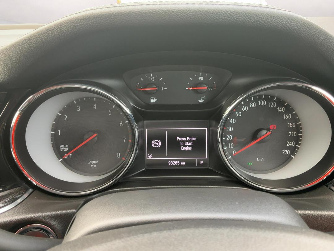 Photo '21' of Holden Commodore