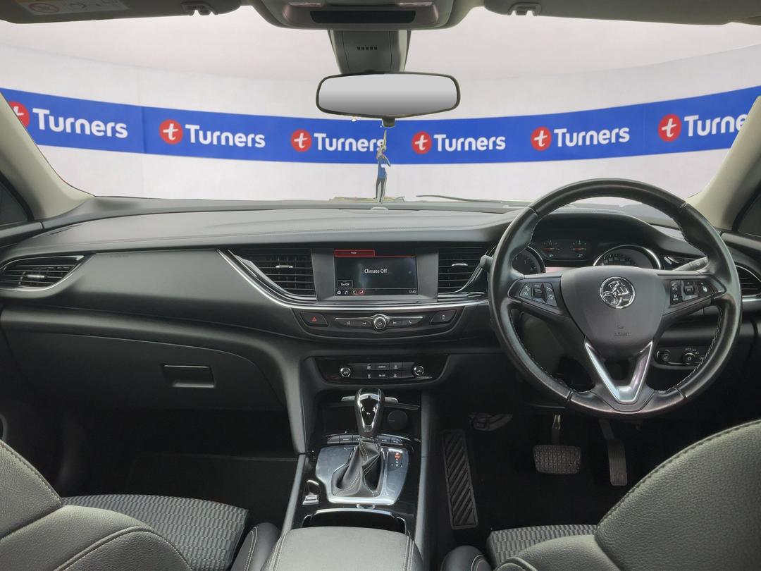 Photo '17' of Holden Commodore