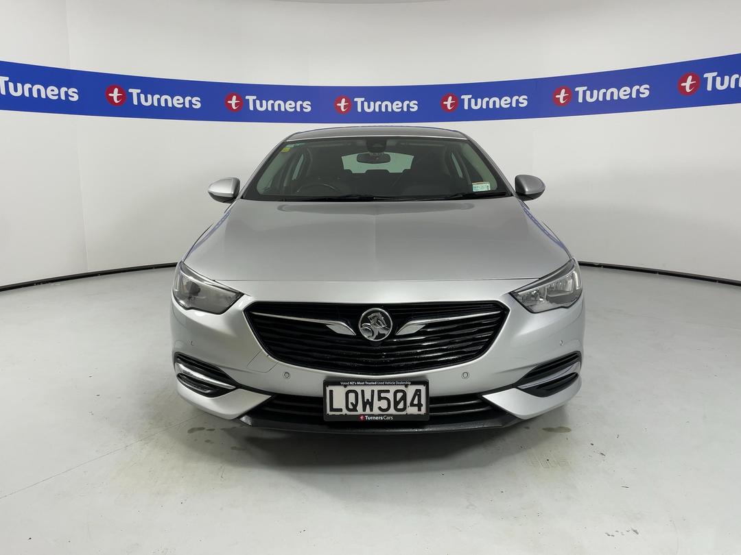 Photo '2' of Holden Commodore