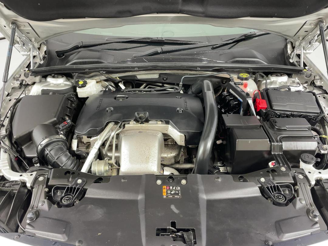 Photo '13' of Holden Commodore