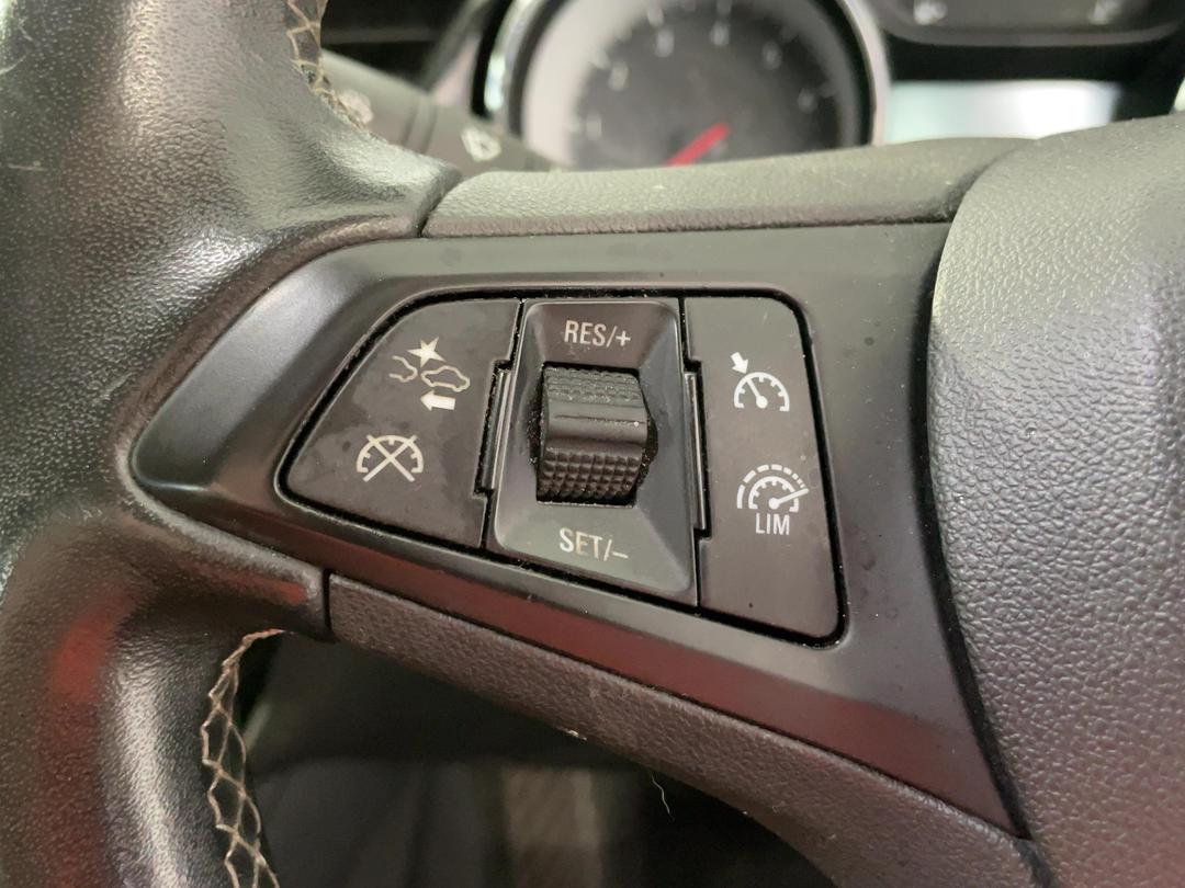 Photo '26' of Holden Commodore