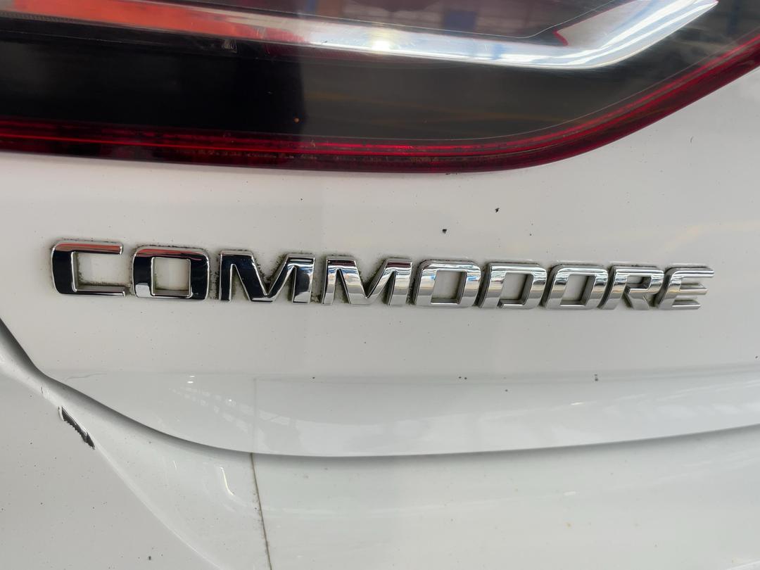 Photo '35' of Holden Commodore