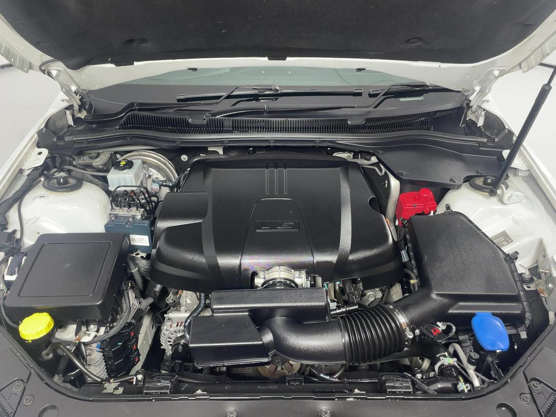 Photo '13' of Holden Commodore