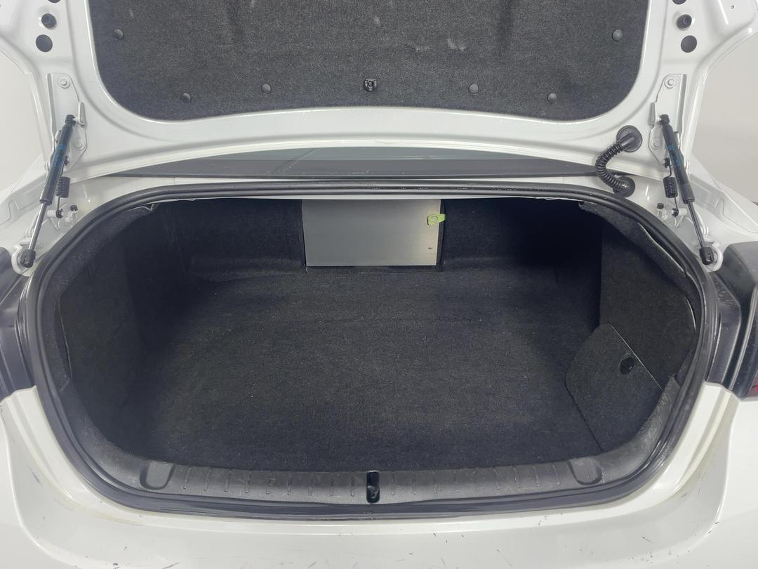 Photo '14' of Holden Commodore