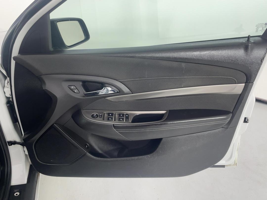 Photo '15' of Holden Commodore