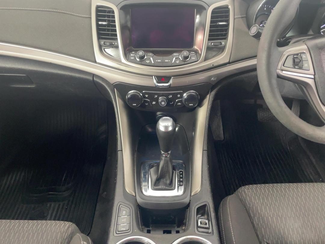 Photo '18' of Holden Commodore