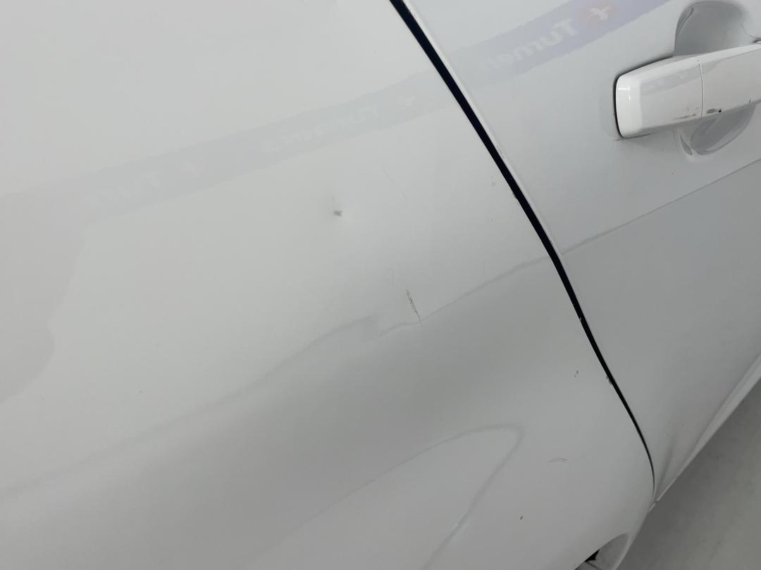 Photo '32' of Holden Commodore