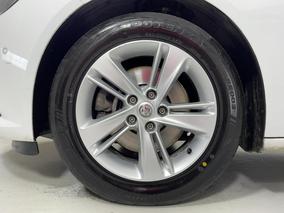 Photo '10' of Holden Commodore