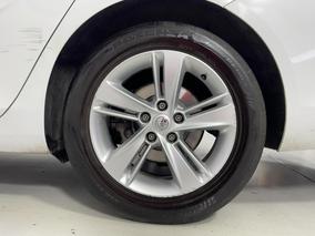 Photo '11' of Holden Commodore