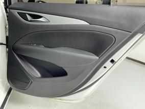 Photo '19' of Holden Commodore