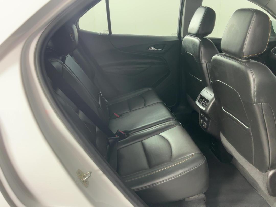 Photo '20' of Holden Equinox