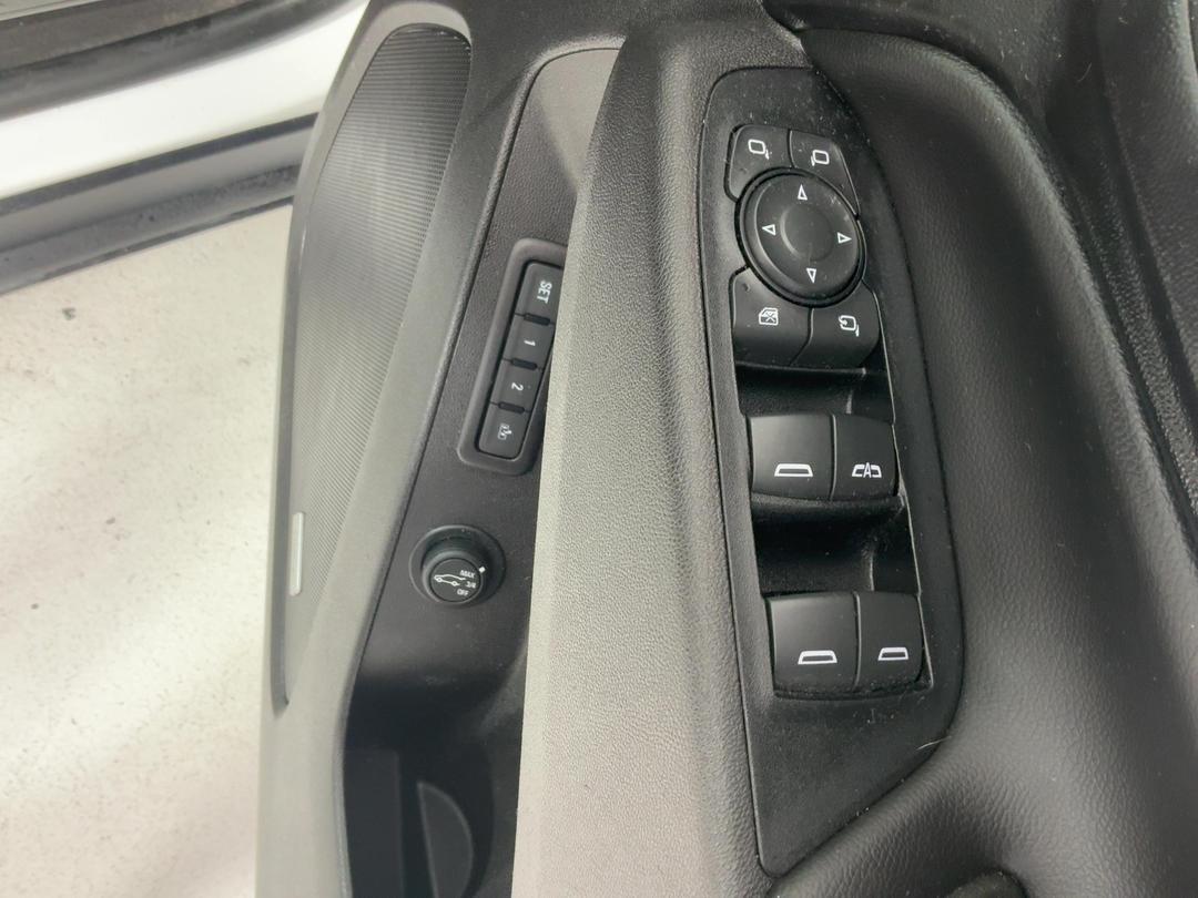 Photo '23' of Holden Equinox