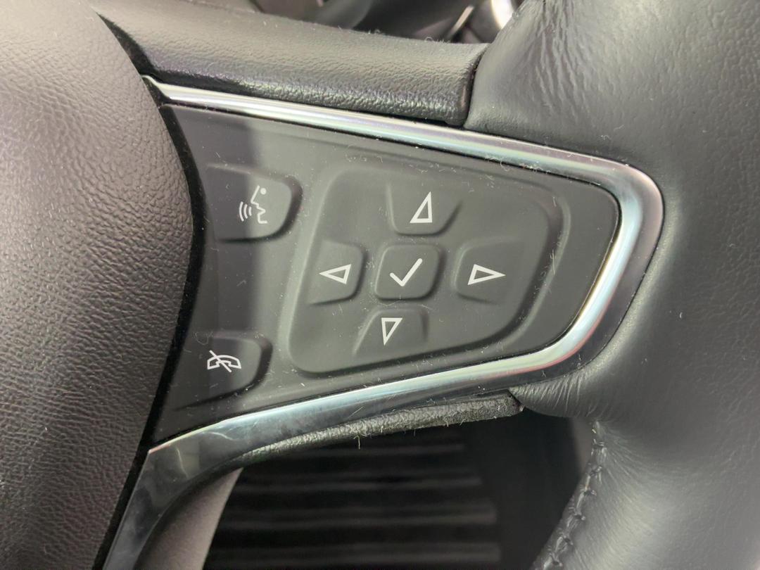 Photo '24' of Holden Equinox