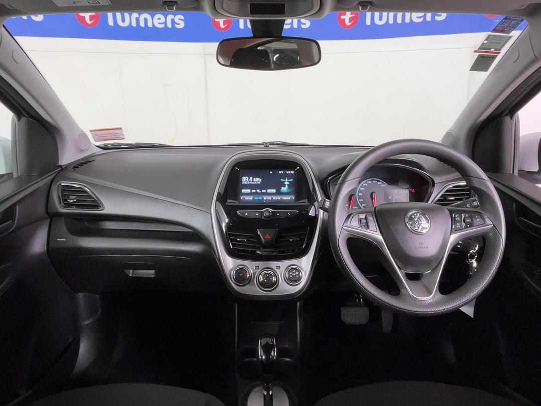 Photo '17' of Holden Spark