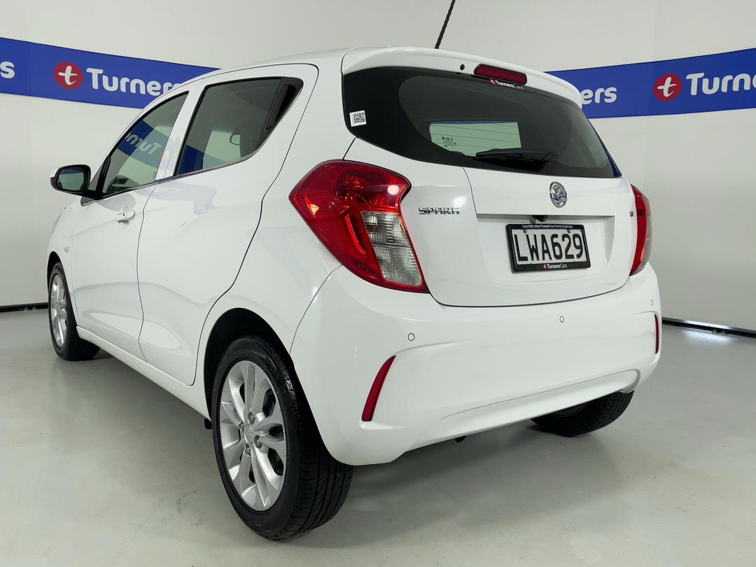 Photo '5' of Holden Spark