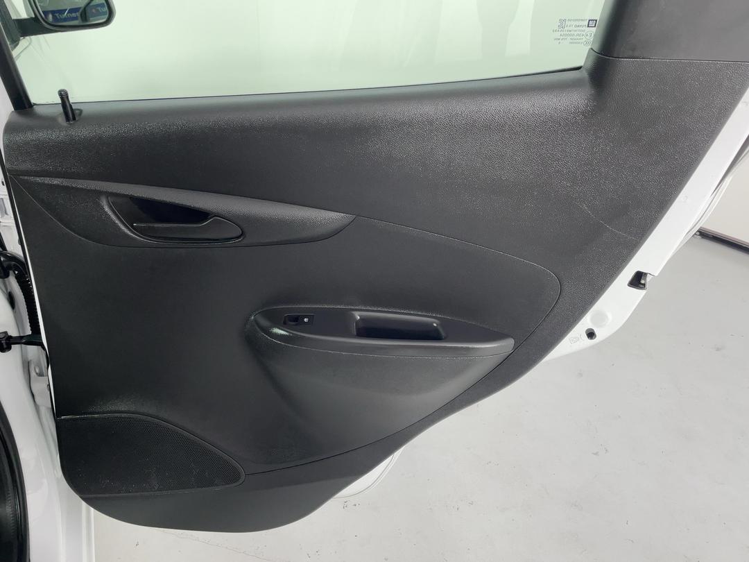 Photo '19' of Holden Spark
