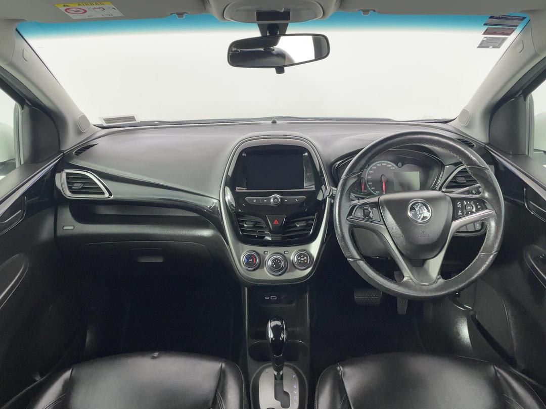 Photo '17' of Holden Spark