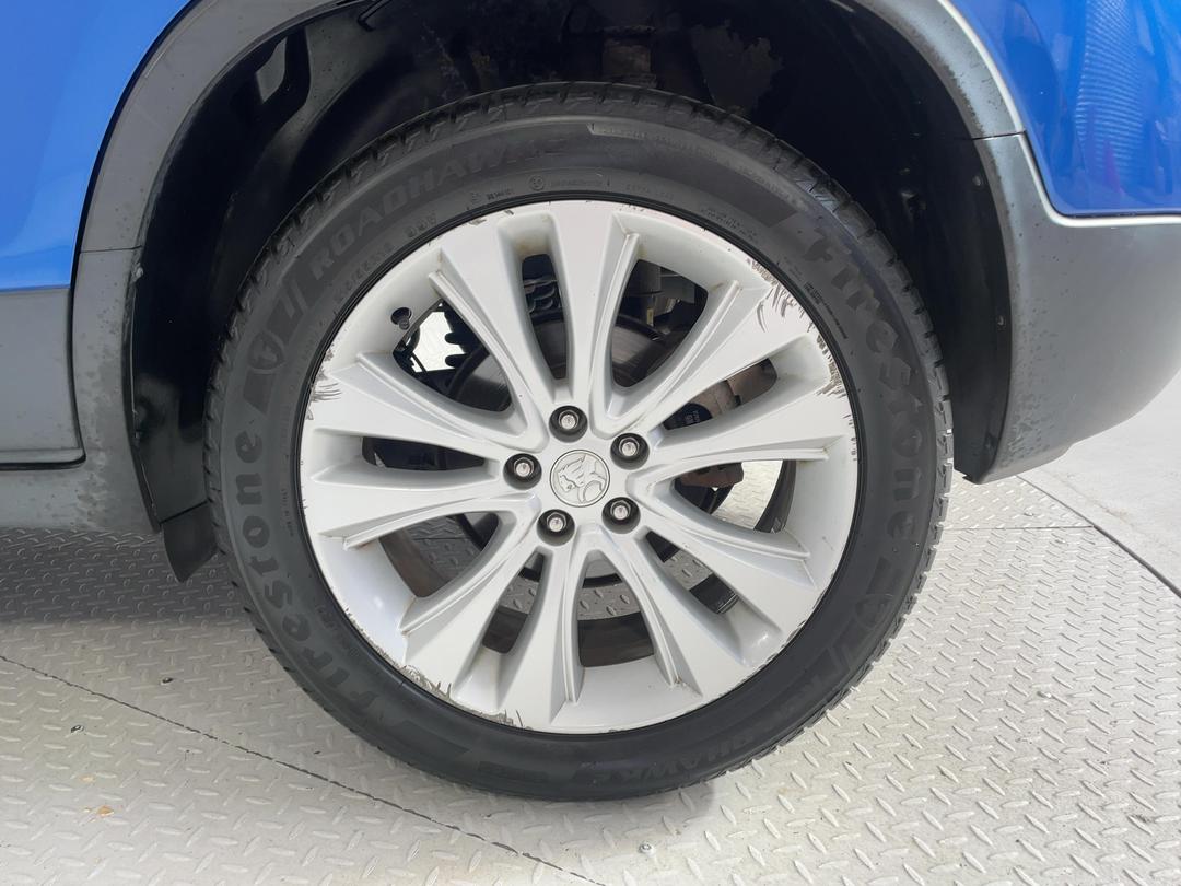 Photo '11' of Holden Trax
