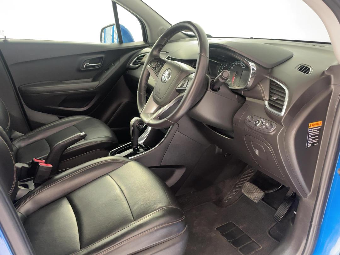 Photo '16' of Holden Trax