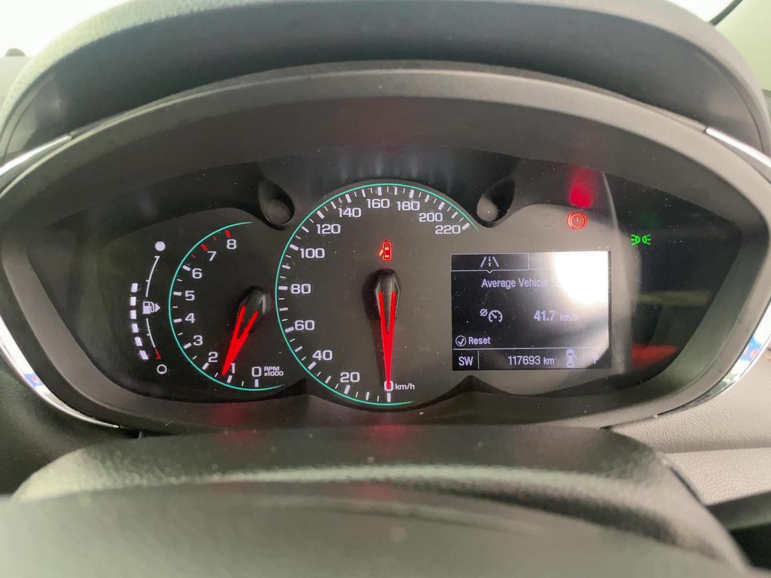 Photo '21' of Holden Trax