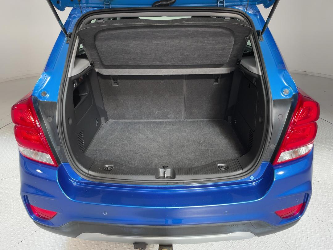Photo '14' of Holden Trax