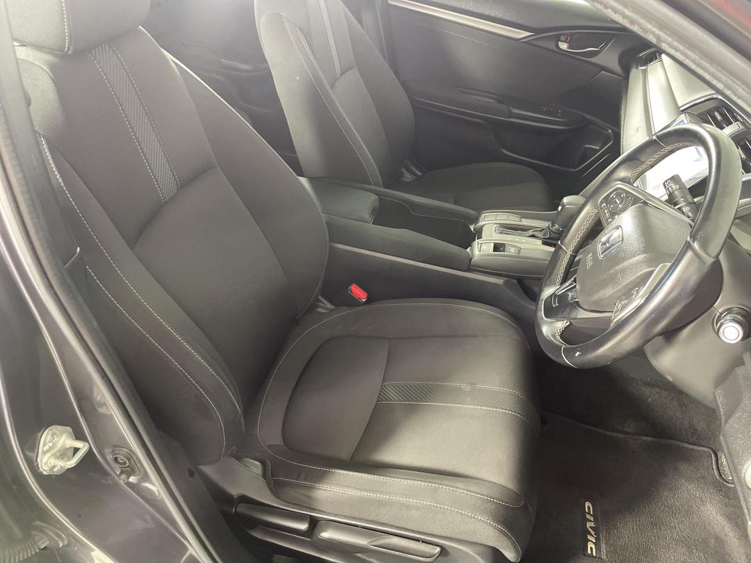 Photo '16' of Honda Civic