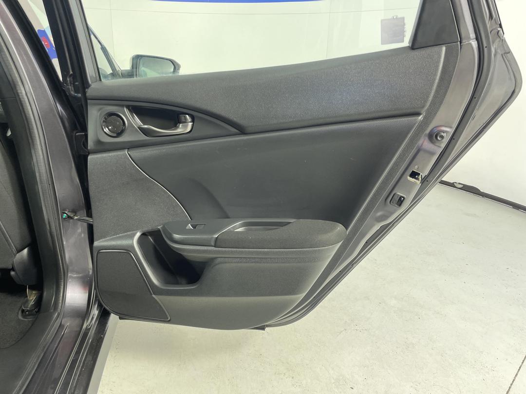 Photo '19' of Honda Civic